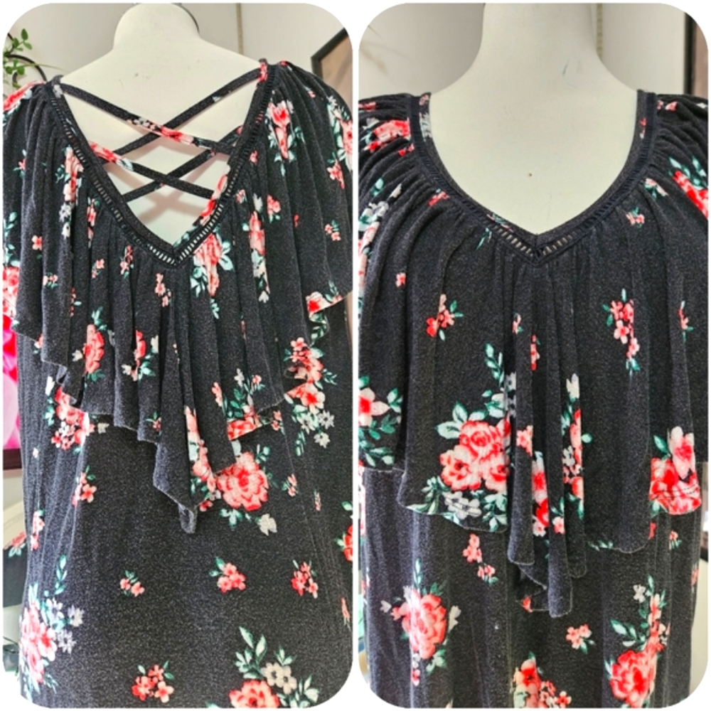 Torrid strappy flutter ruffle V Neck top